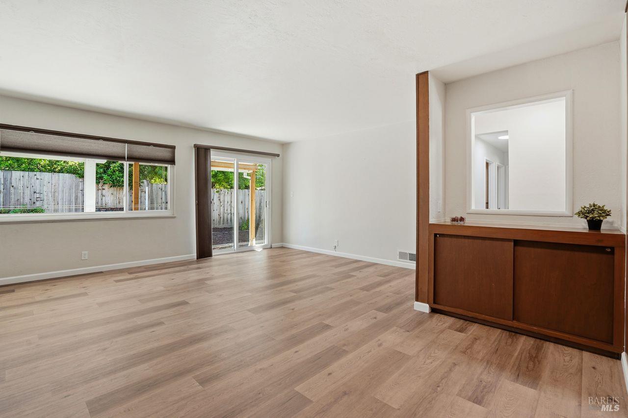 32 Colinda Drive Petaluma CA 94952