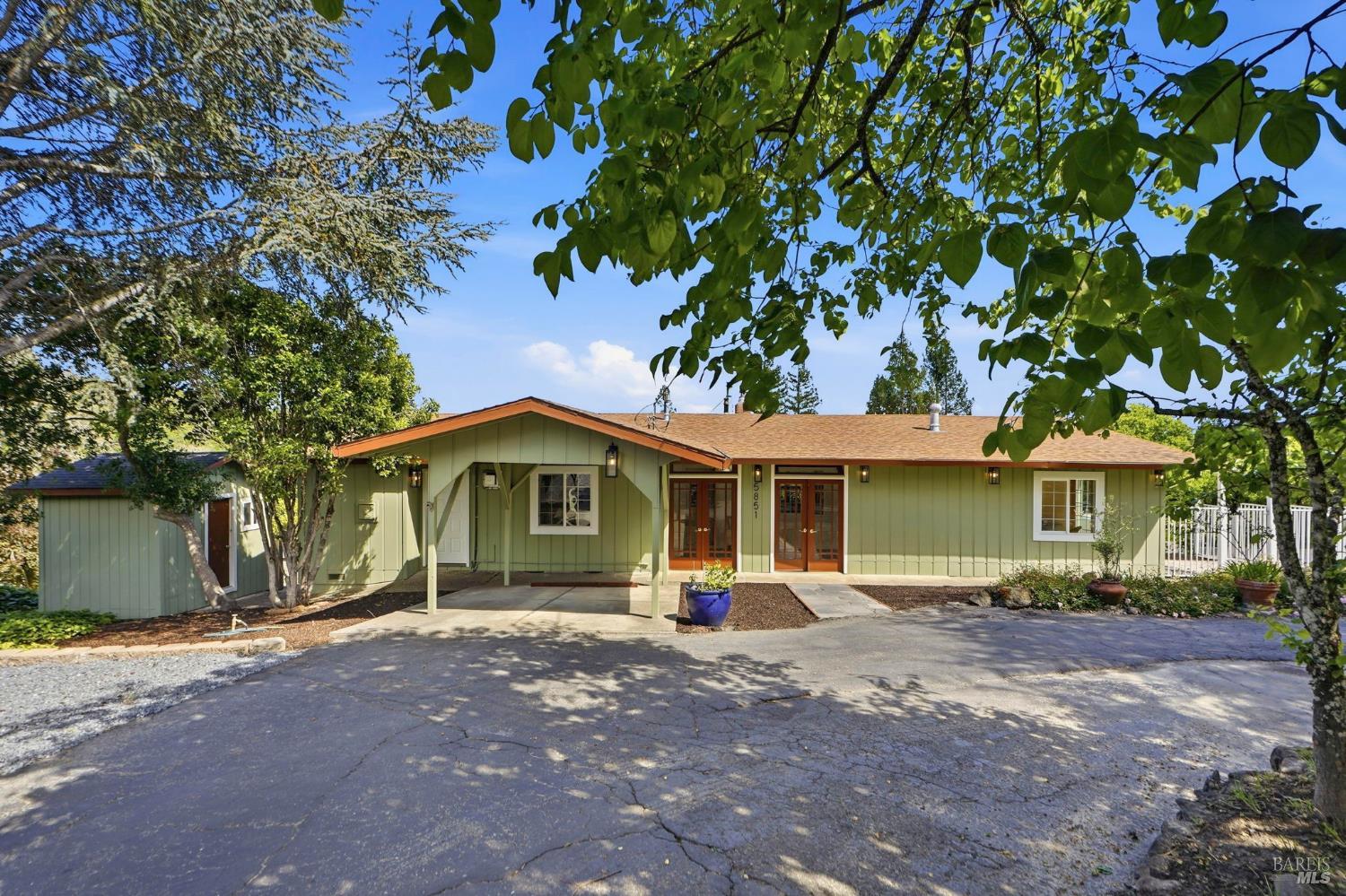 5851 Vine Hill Road Sebastopol CA 95472