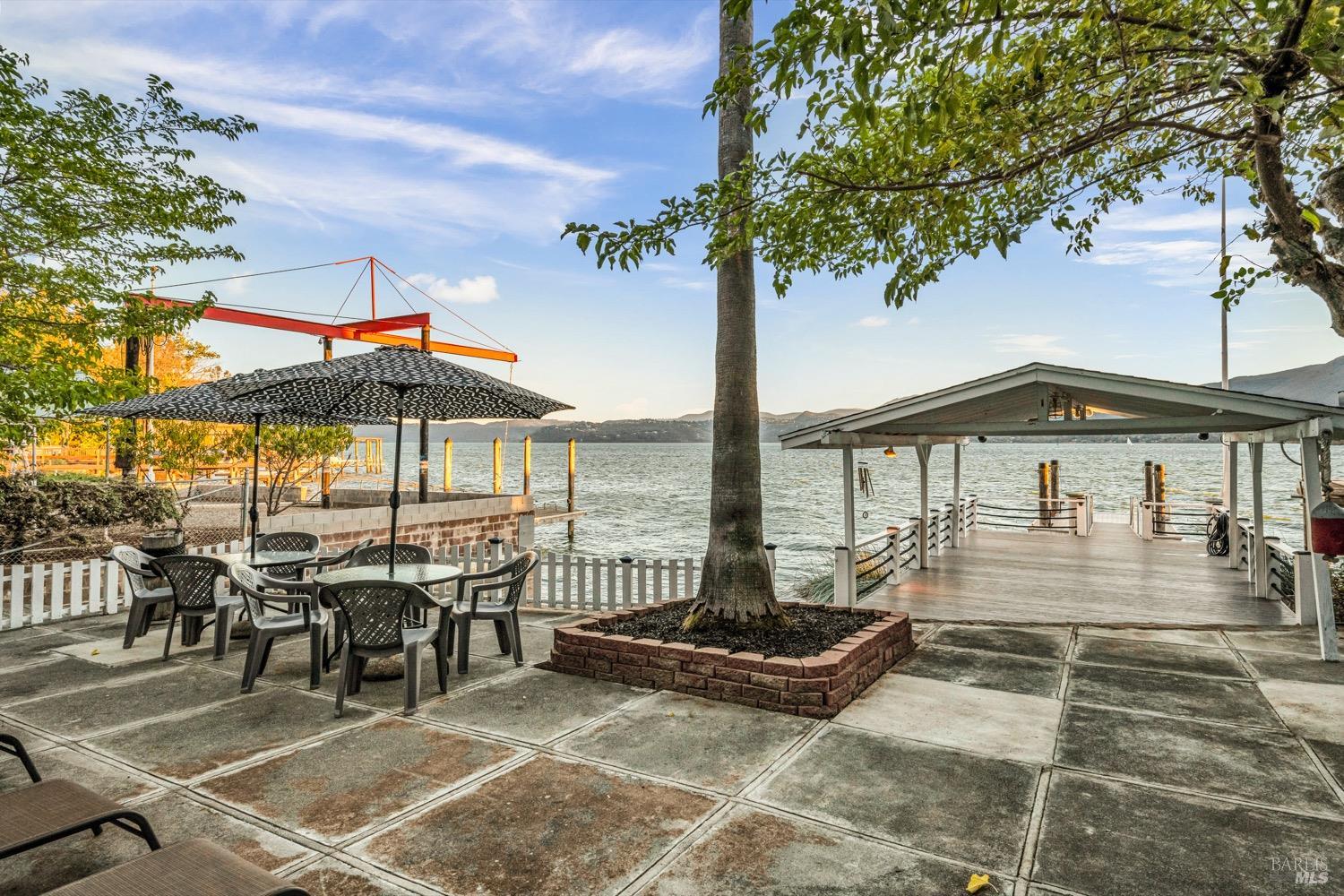 9859 Crestview Drive Clearlake CA 95422