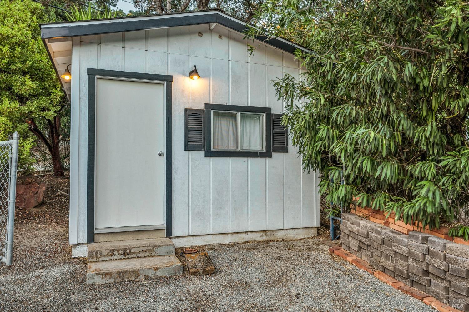 9859 Crestview Drive Clearlake CA 95422