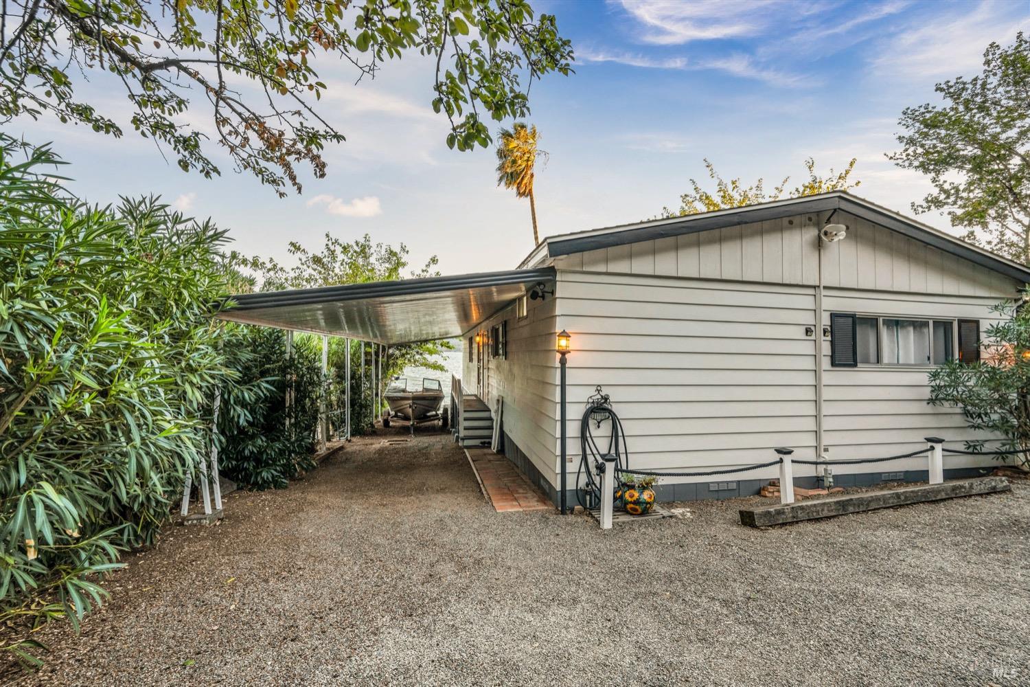 9859 Crestview Drive Clearlake CA 95422
