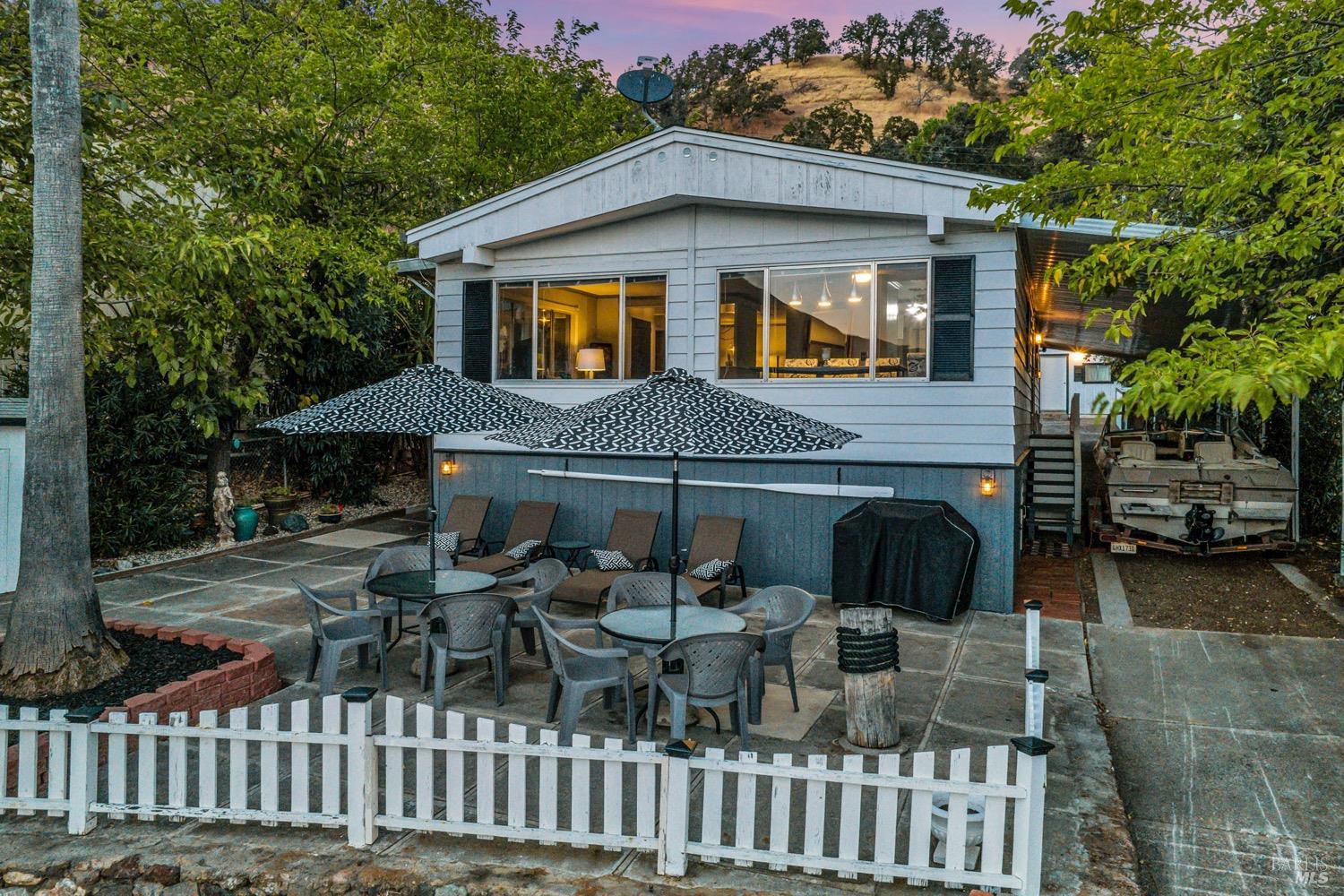 9859 Crestview Drive Clearlake CA 95422