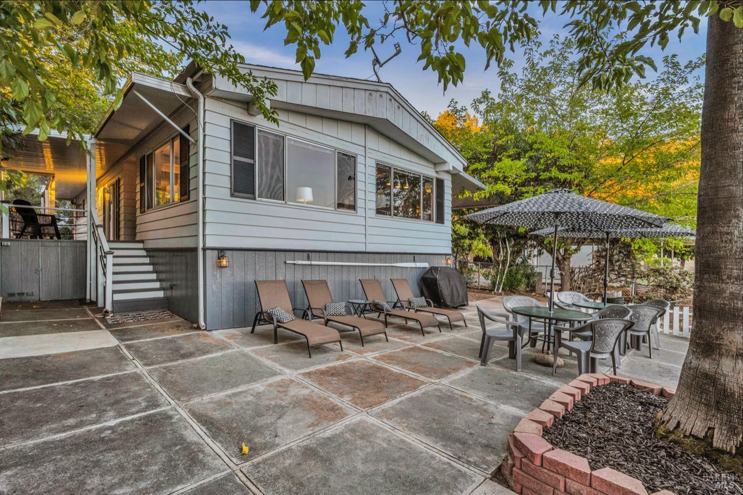 9859 Crestview Drive Clearlake CA 95422