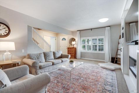 525 Oak Lake Avenue Santa Rosa CA 95409