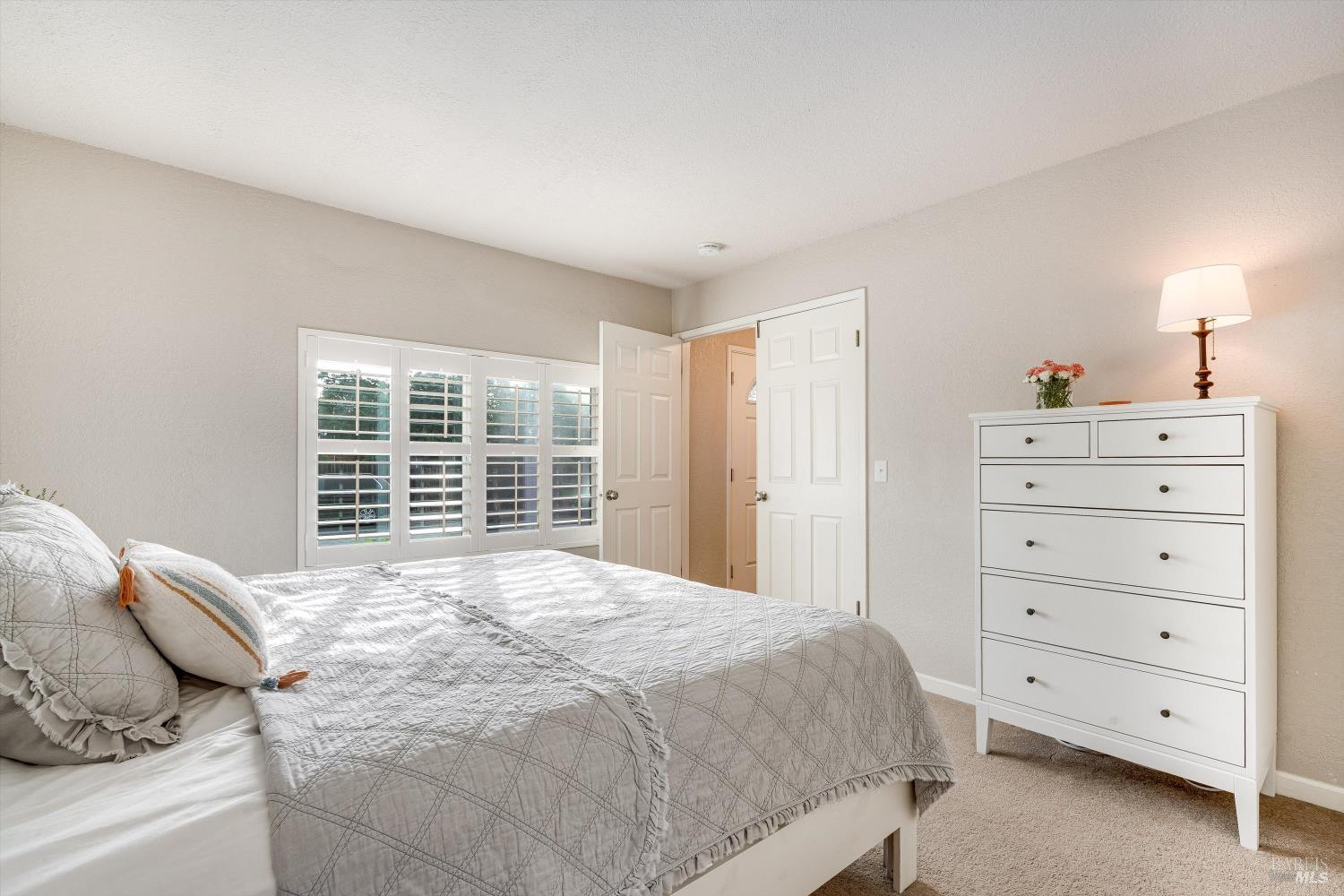 525 Oak Lake Avenue Santa Rosa CA 95409