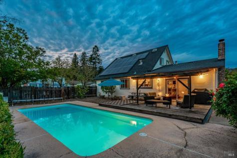 525 Oak Lake Avenue Santa Rosa CA 95409
