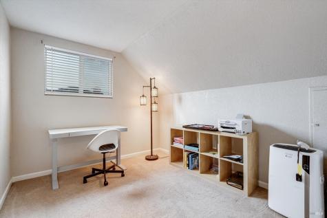 525 Oak Lake Avenue Santa Rosa CA 95409