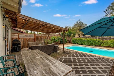 525 Oak Lake Avenue Santa Rosa CA 95409