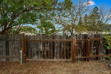 525 Oak Lake Avenue Santa Rosa CA 95409