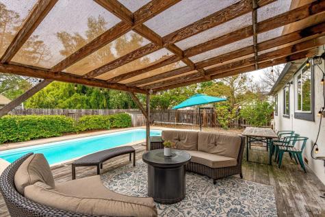525 Oak Lake Avenue Santa Rosa CA 95409