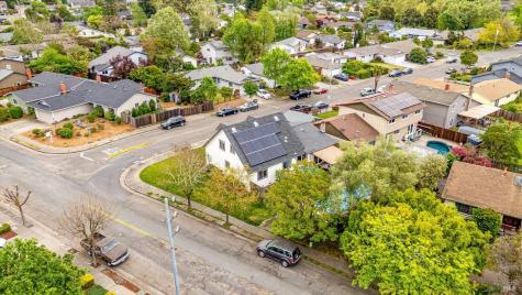 525 Oak Lake Avenue Santa Rosa CA 95409