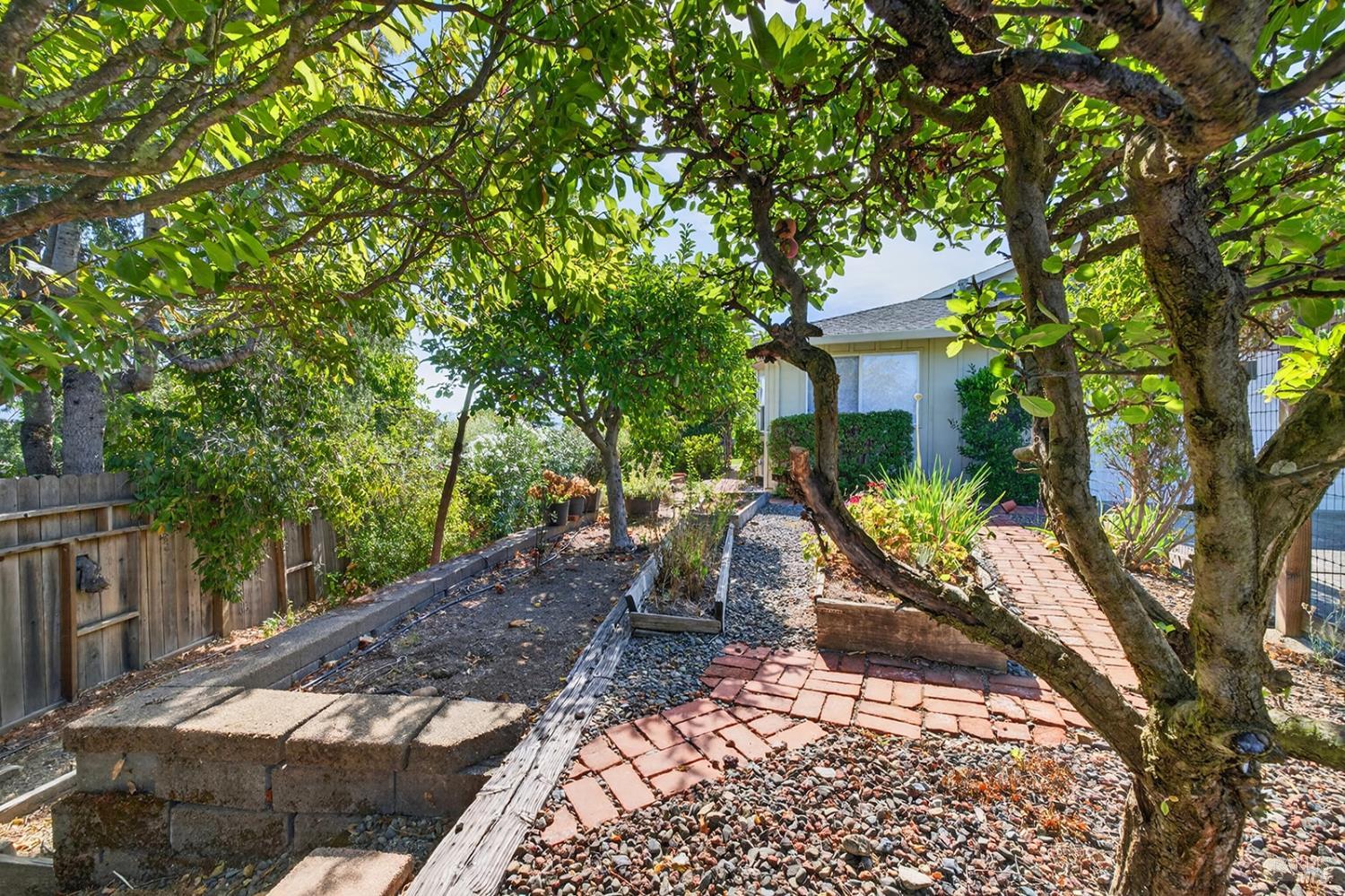 416 Oak Vista Drive Santa Rosa CA 95409