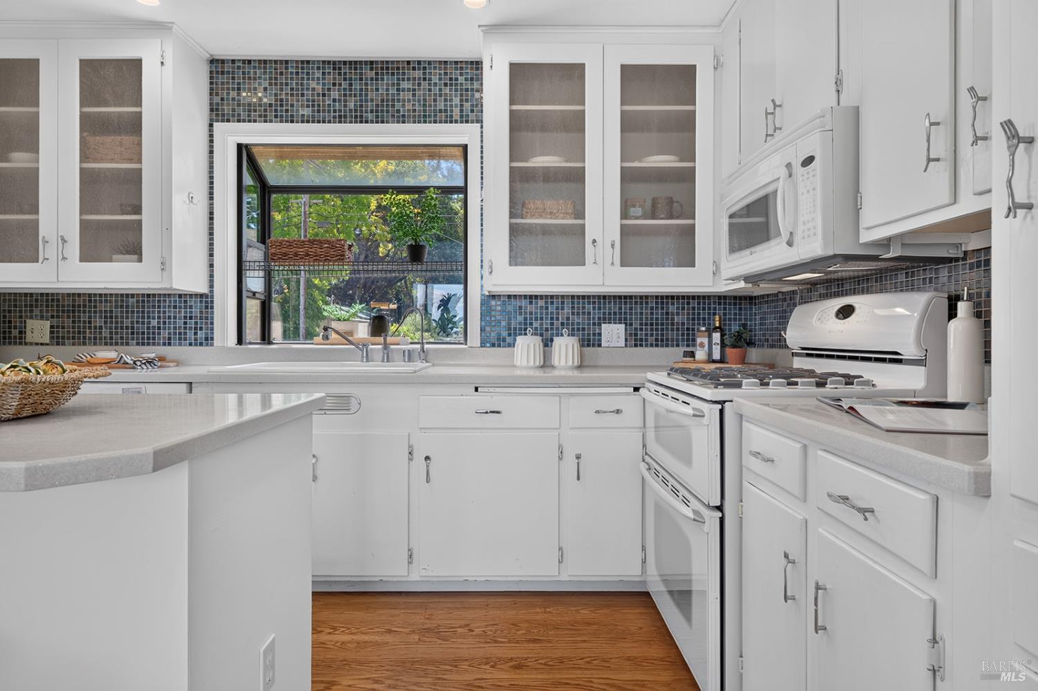 7180 Evan Avenue Sebastopol CA 95472