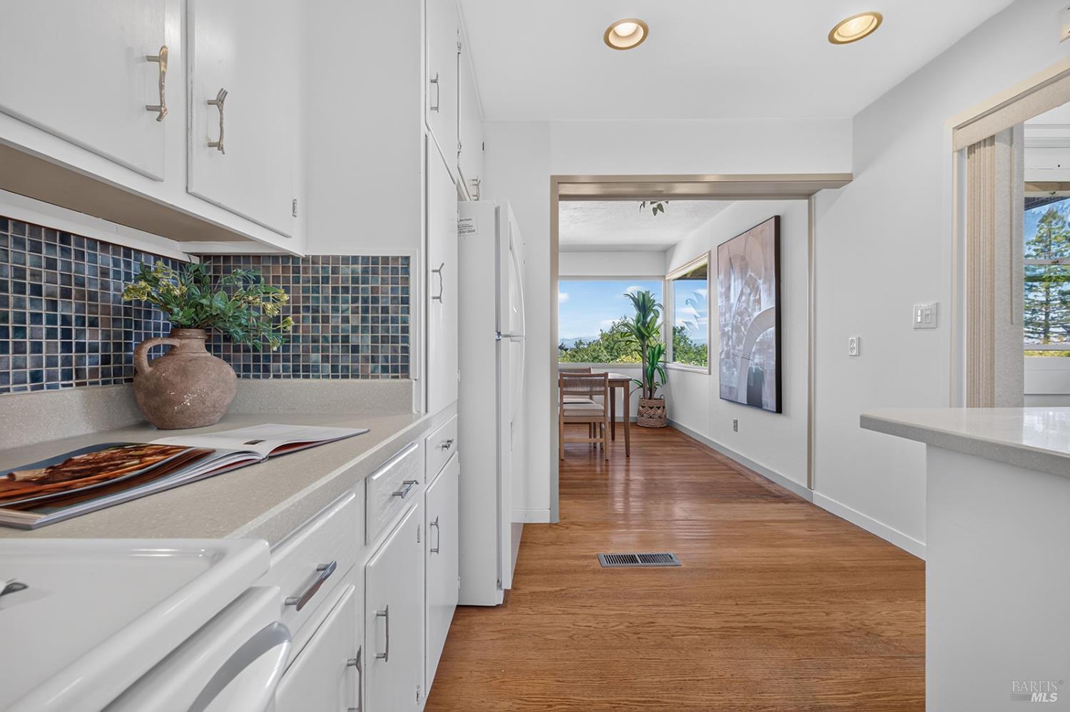 7180 Evan Avenue Sebastopol CA 95472
