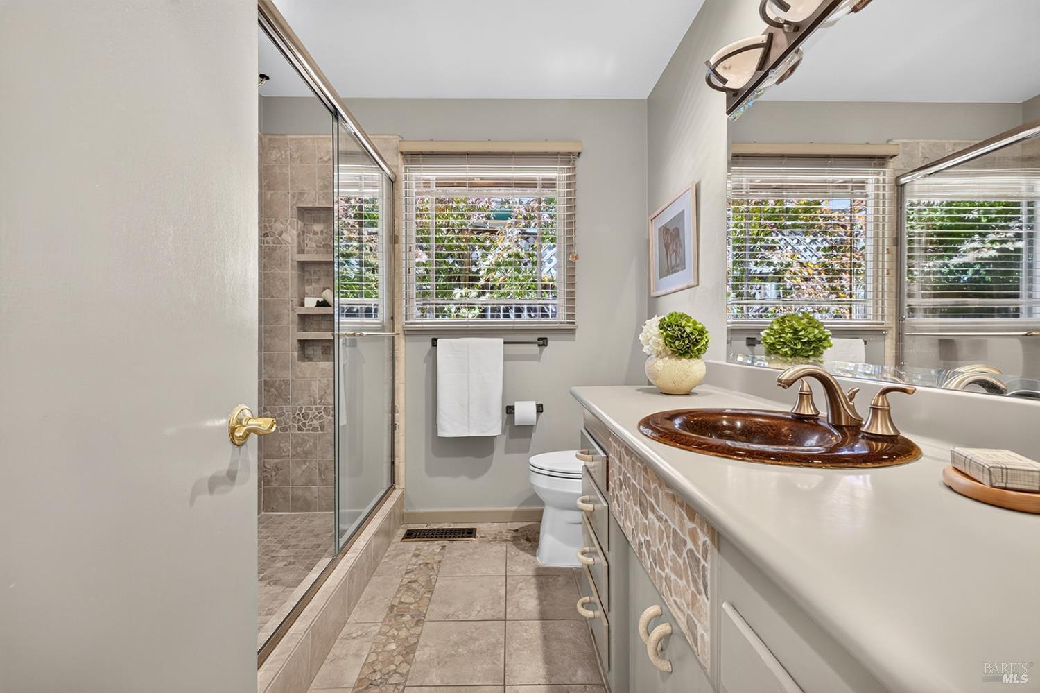 7180 Evan Avenue Sebastopol CA 95472