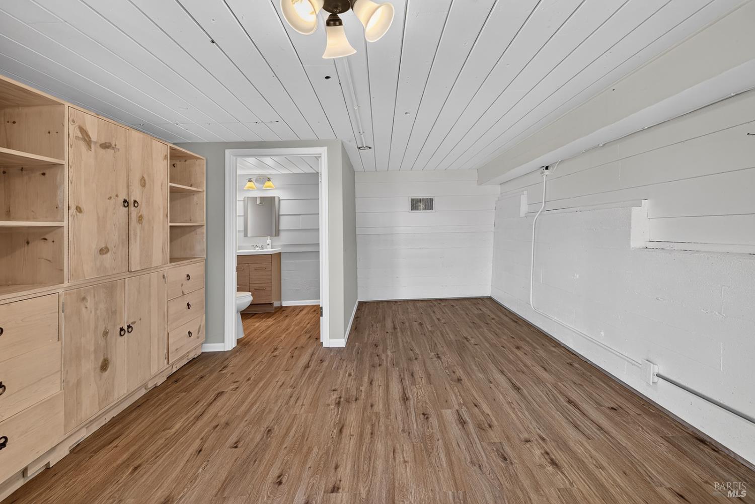 7180 Evan Avenue Sebastopol CA 95472