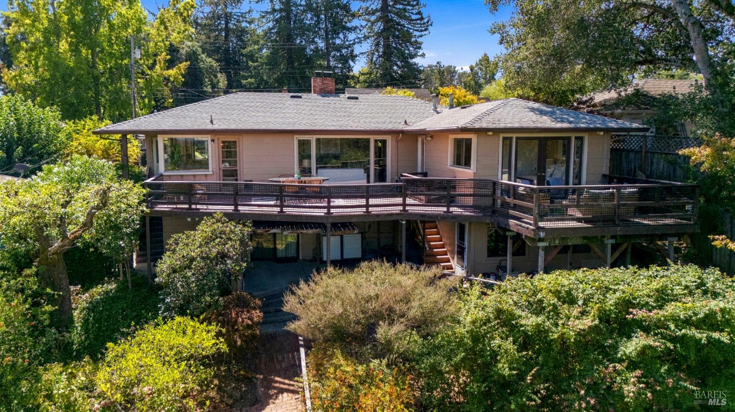 7180 Evan Avenue Sebastopol CA 95472