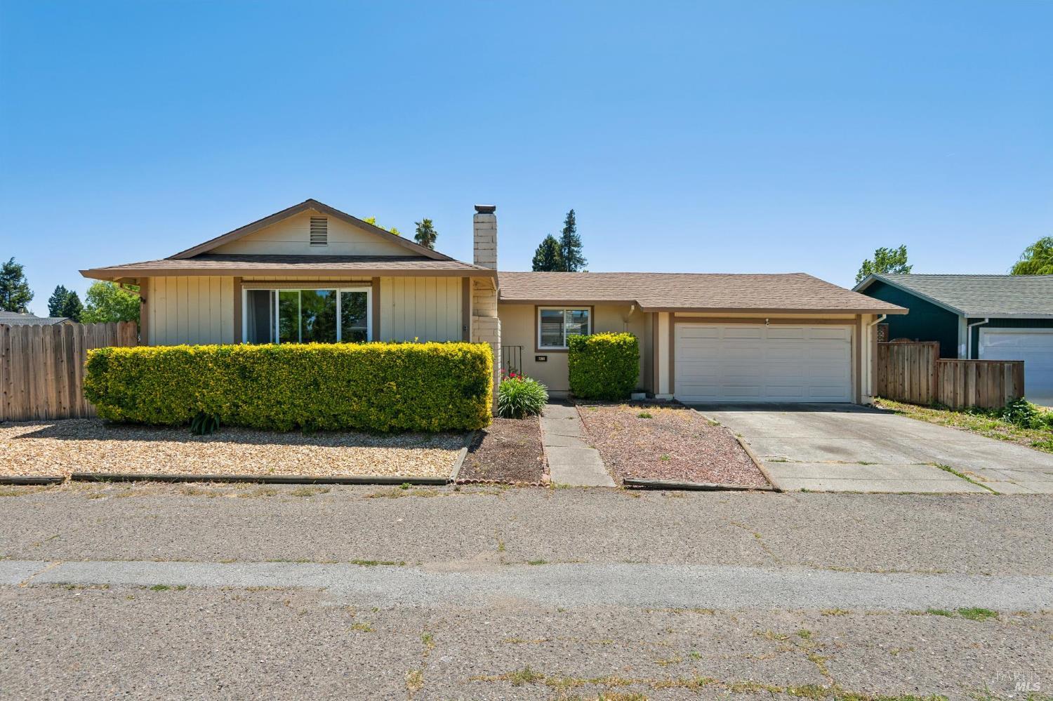 7293 Circle Drive Rohnert Park CA 94928