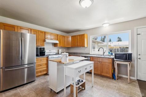 7293 Circle Drive Rohnert Park CA 94928