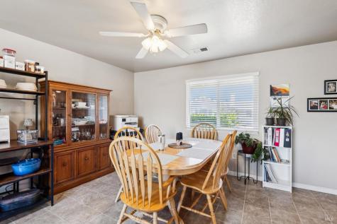 7293 Circle Drive Rohnert Park CA 94928