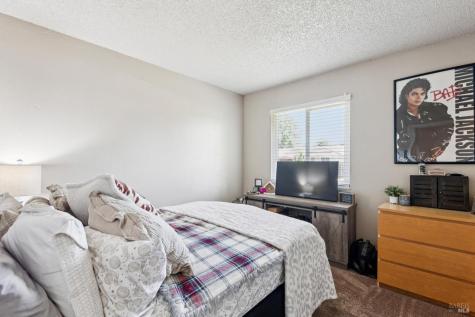 7293 Circle Drive Rohnert Park CA 94928