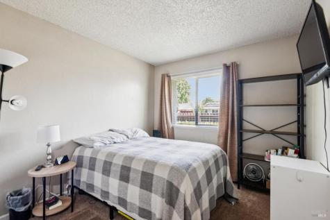 7293 Circle Drive Rohnert Park CA 94928