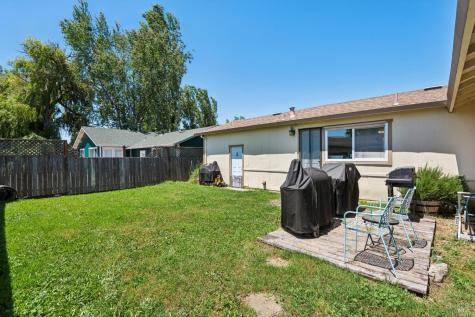 7293 Circle Drive Rohnert Park CA 94928