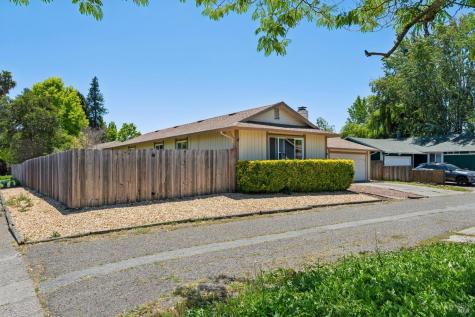 7293 Circle Drive Rohnert Park CA 94928