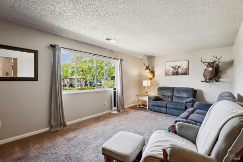 7293 Circle Drive Rohnert Park CA 94928