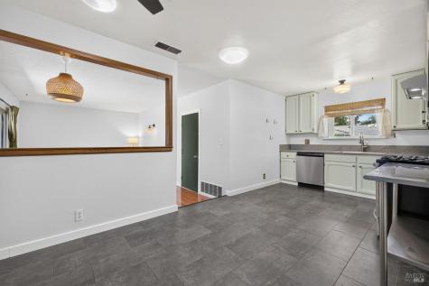 235 N Foothill Boulevard Cloverdale CA 95425