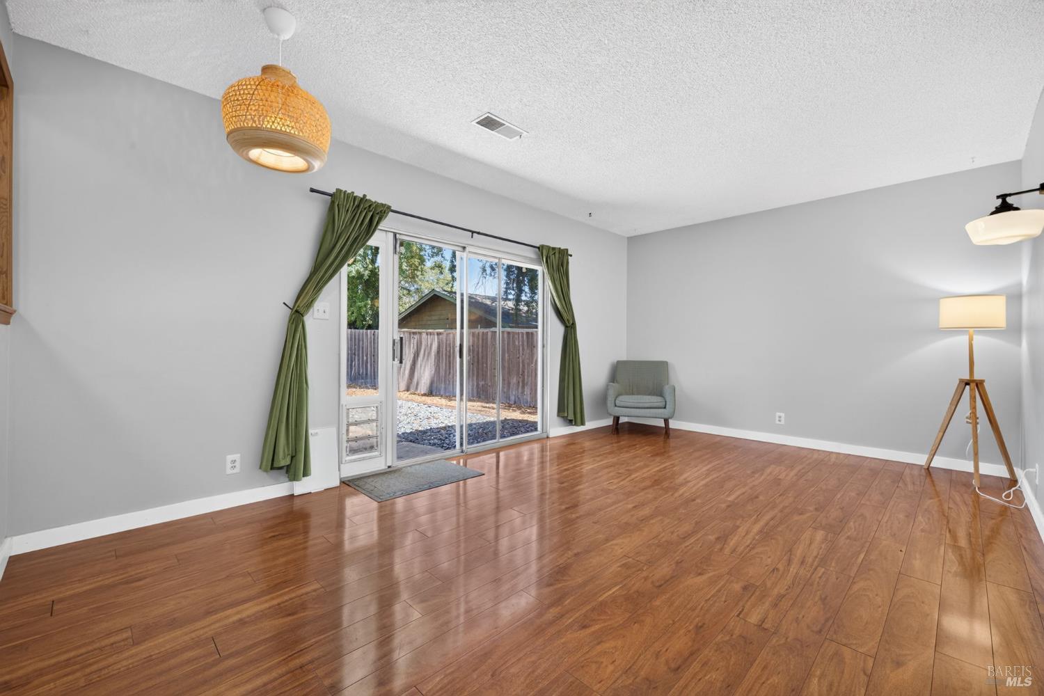235 N Foothill Boulevard Cloverdale CA 95425