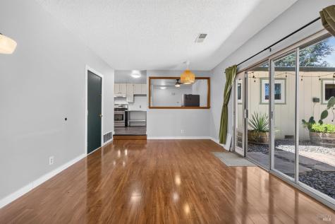 235 N Foothill Boulevard Cloverdale CA 95425