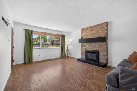 235 N Foothill Boulevard Cloverdale CA 95425