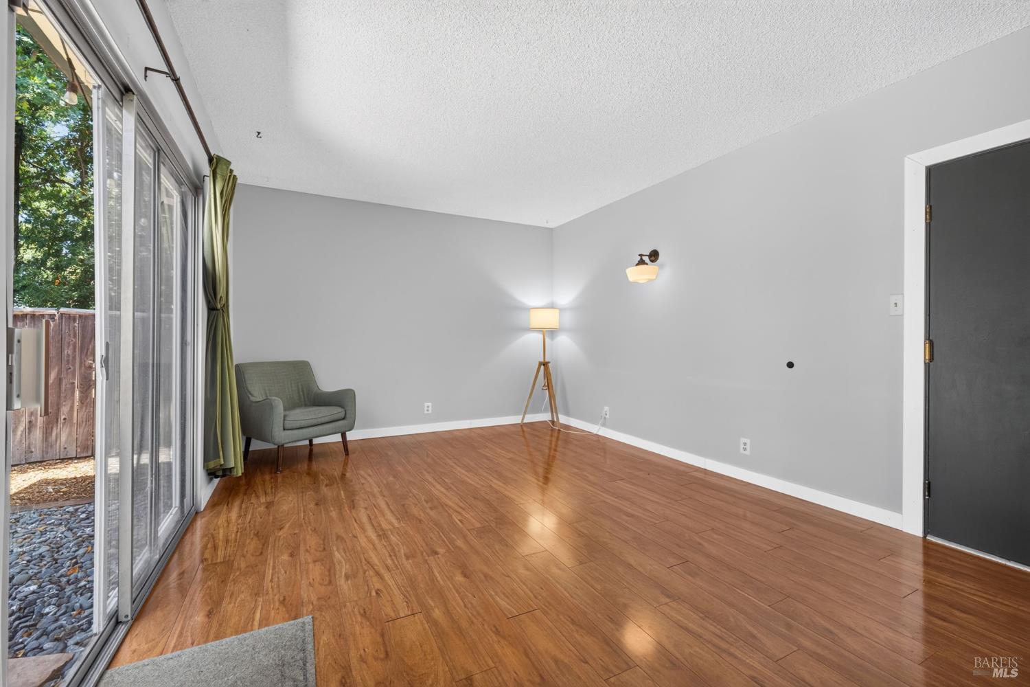235 N Foothill Boulevard Cloverdale CA 95425