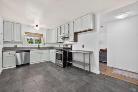 235 N Foothill Boulevard Cloverdale CA 95425