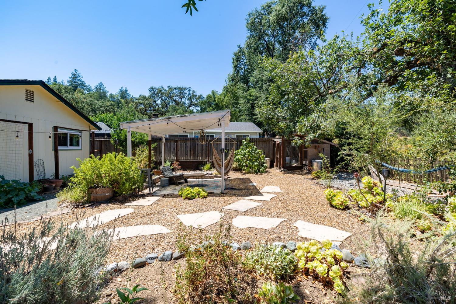 235 N Foothill Boulevard Cloverdale CA 95425