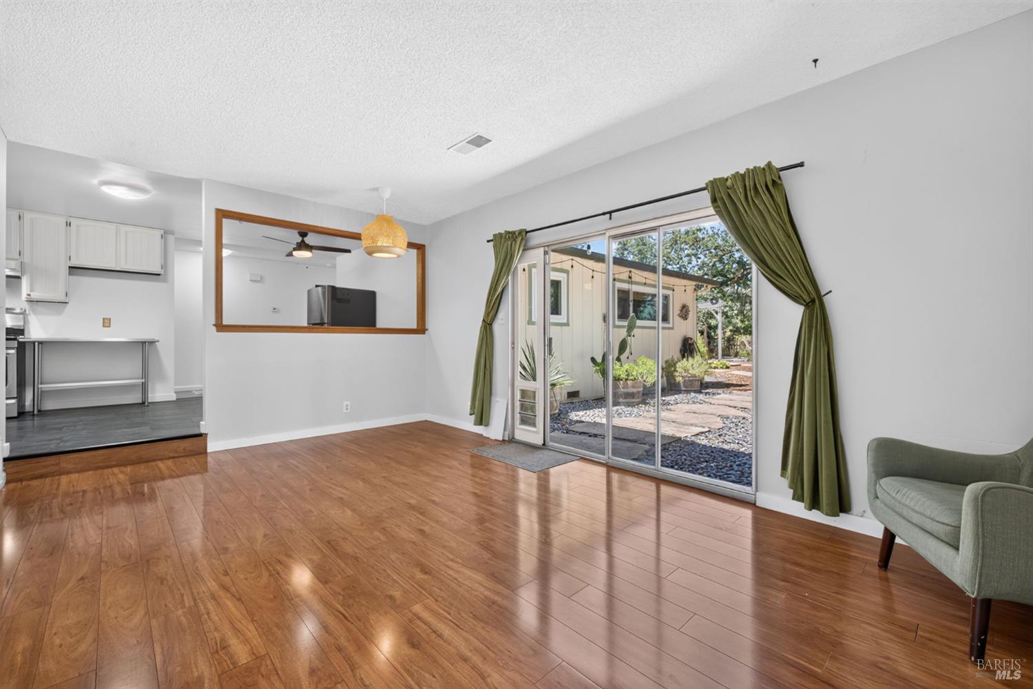 235 N Foothill Boulevard Cloverdale CA 95425