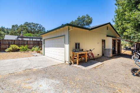 235 N Foothill Boulevard Cloverdale CA 95425