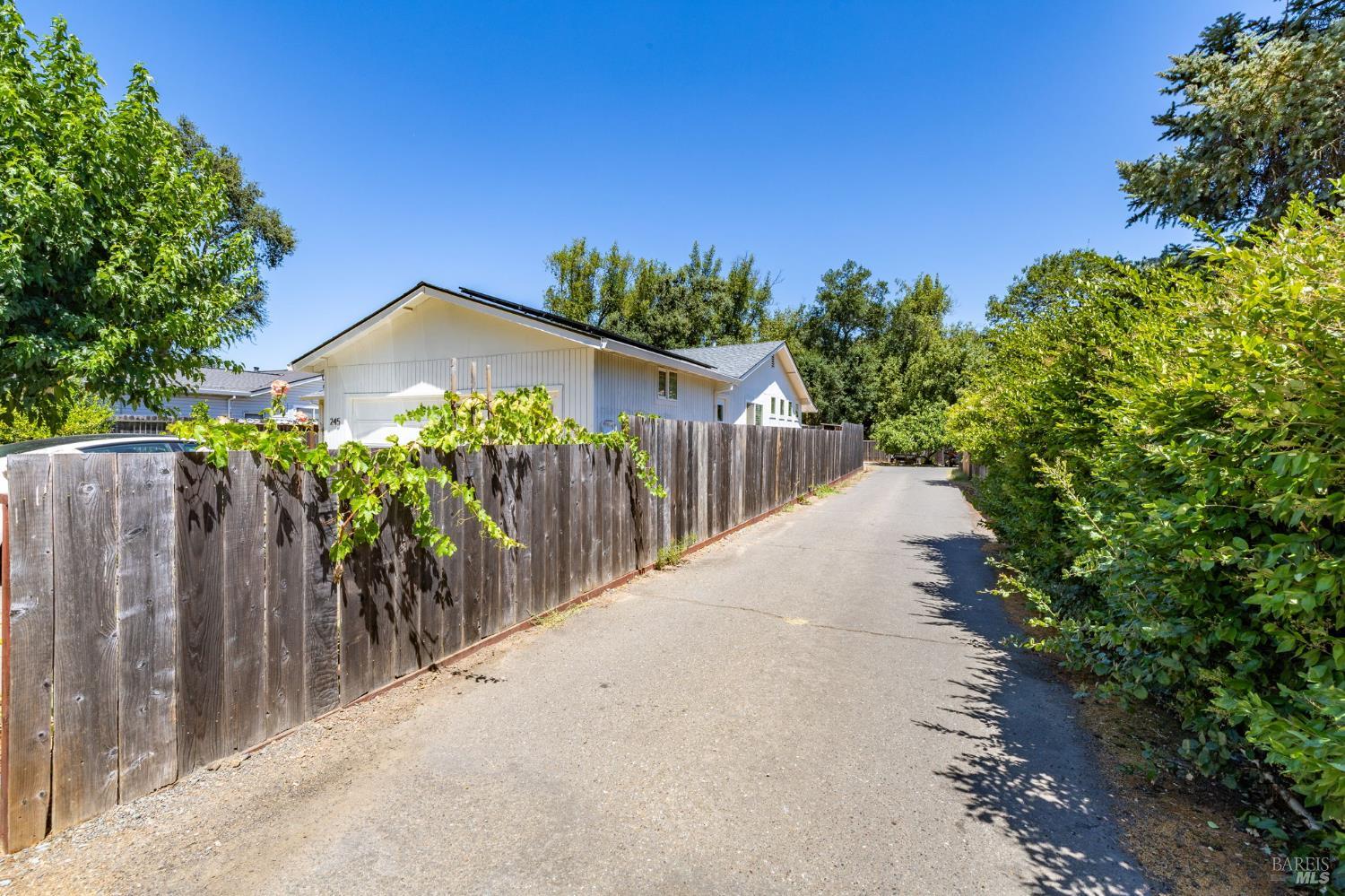 235 N Foothill Boulevard Cloverdale CA 95425