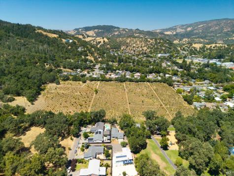 235 N Foothill Boulevard Cloverdale CA 95425