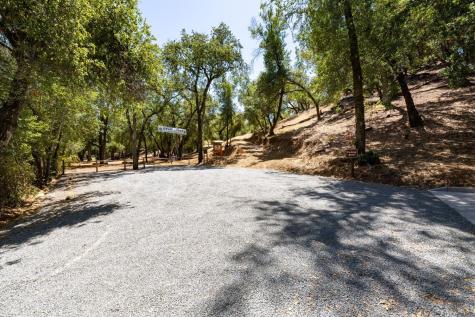 235 N Foothill Boulevard Cloverdale CA 95425