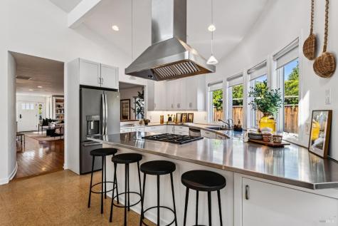 16 Nelson Mill Valley CA 94941
