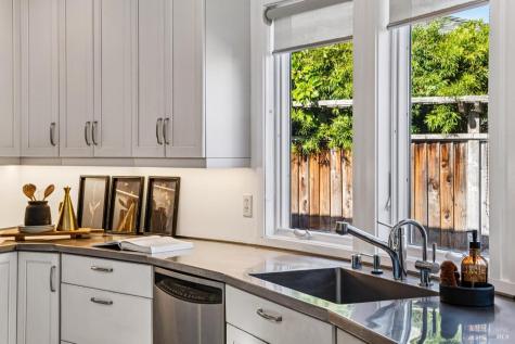 16 Nelson Mill Valley CA 94941