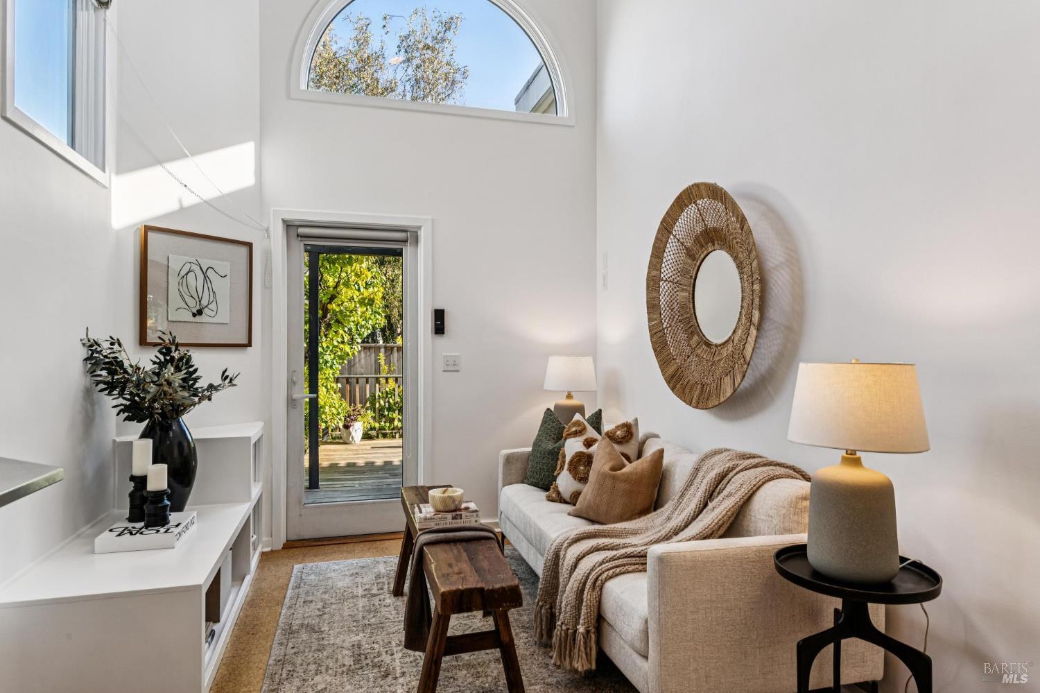 16 Nelson Mill Valley CA 94941