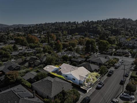 16 Nelson Mill Valley CA 94941