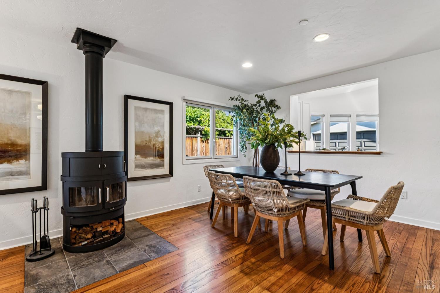16 Nelson Mill Valley CA 94941