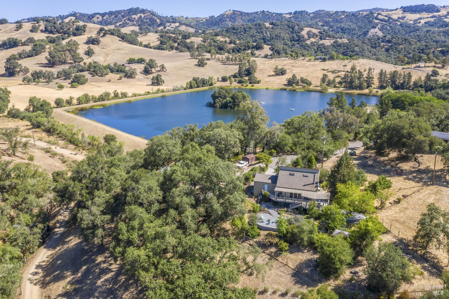1575 Foxridge Road Geyserville CA 95441