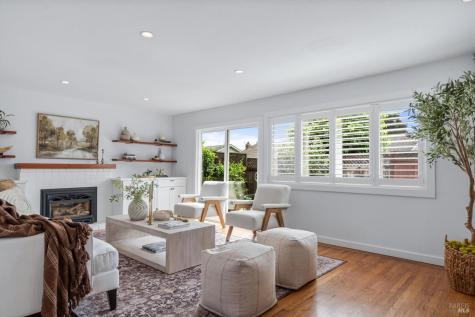 1424 Sierra Drive Petaluma CA 94954
