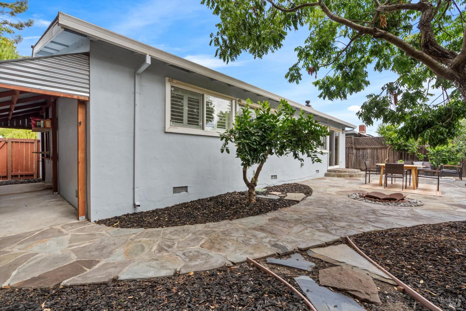 1424 Sierra Drive Petaluma CA 94954