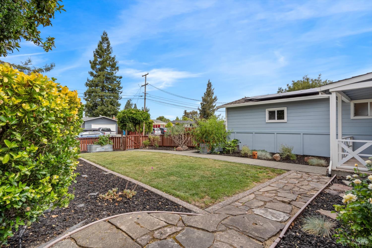 1424 Sierra Drive Petaluma CA 94954